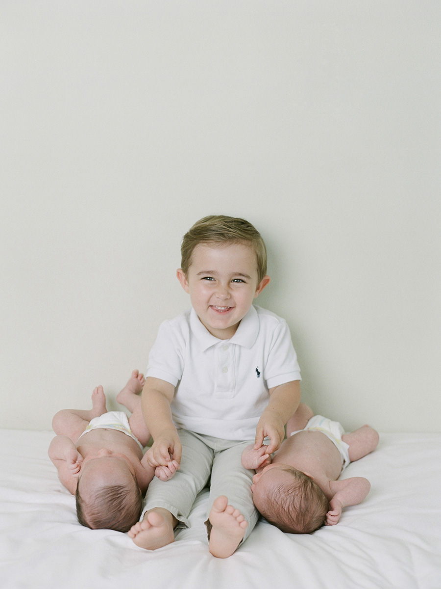 new orleans twin newborn photography